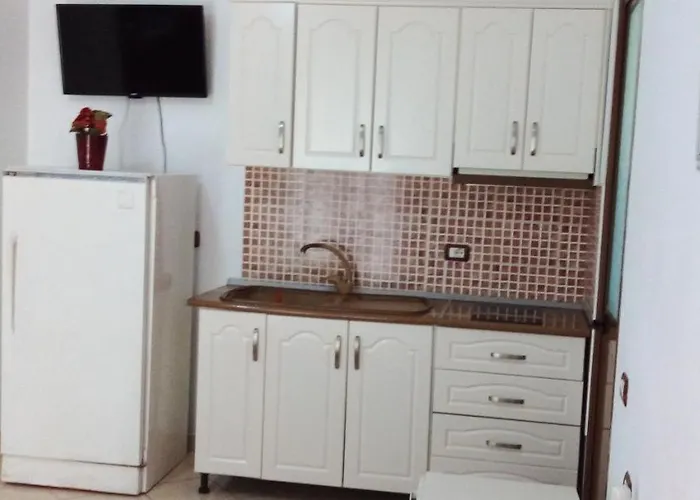 Shpetim Zogaj. וילה קסאמיל