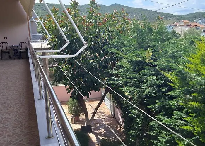 Shpetim Zogaj. וילה